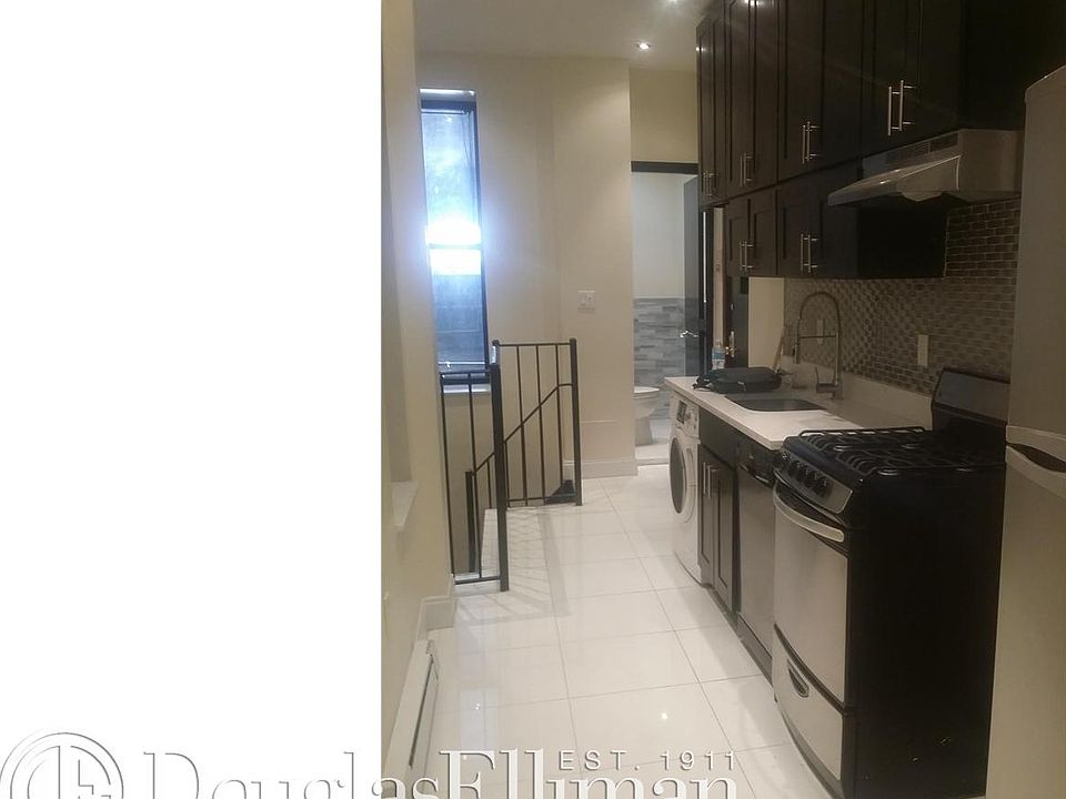 1st image of 160 Manhattan Ave APT 1D
