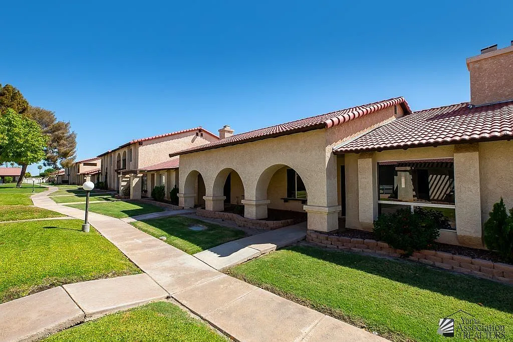 2 bed, 2.0 bath, 1080 sqft, $1,375 — Photo 3
