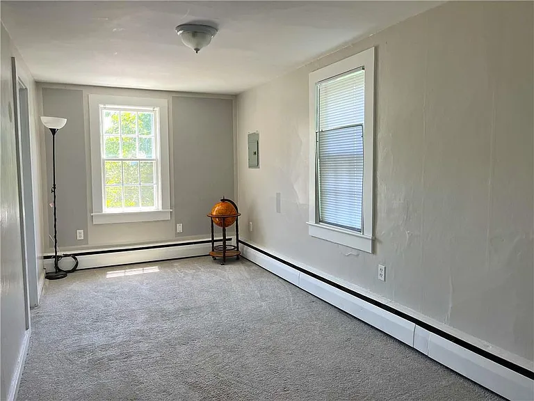 77 Narragansett Ave #2 — Photo 5