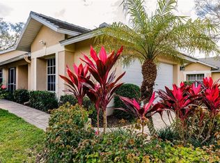 88 Fountain Cir, Naples, FL 34119