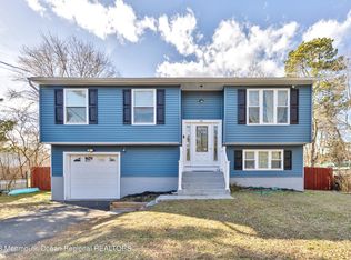 312 Seminole Trl, Browns Mills, NJ 08015