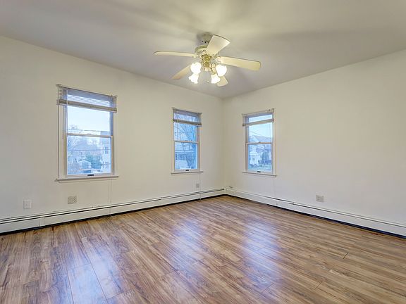 5th image of 14 Washburn Pl #2