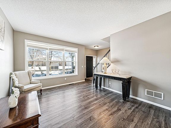 3rd image of 10409 Kilbirnie Rd