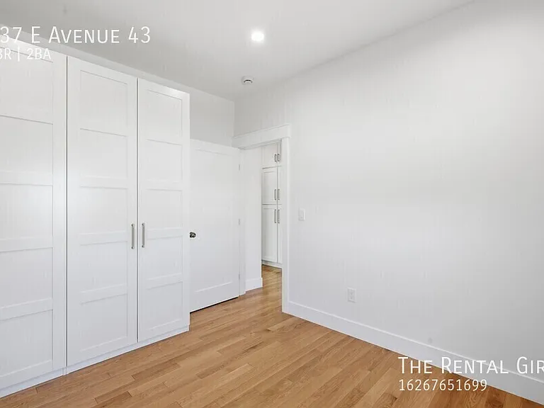137 E Avenue 43 — Photo 23