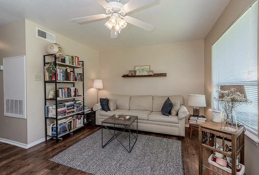 Sonoma Apartment Homes — Photo 3