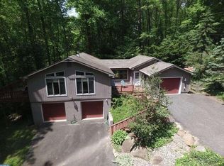 1034 Ziegler Rd, Palm, PA 18070