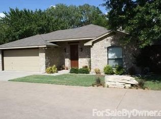 747 S Fielder Rd, Arlington, TX 76013