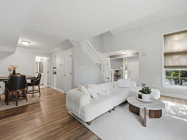 13920 S Cambridge Cir — Photo 6
