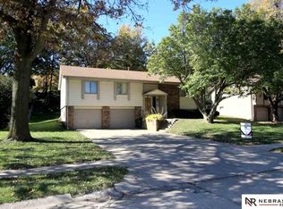 2218 N 99th St, Omaha, NE 68134