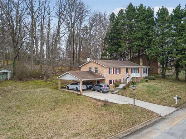 617 Greenway Dr, South Boston, VA 24592