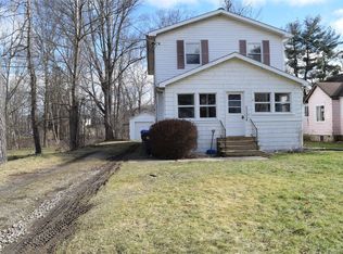 201 Eastland Rd, Vestal, NY 13850