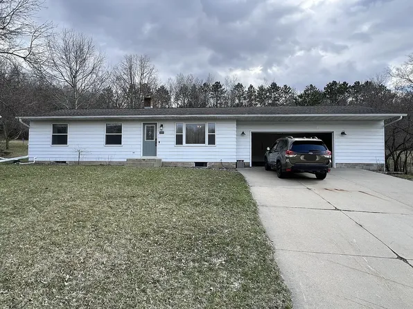 607 James St NE, Chatfield, MN 55923