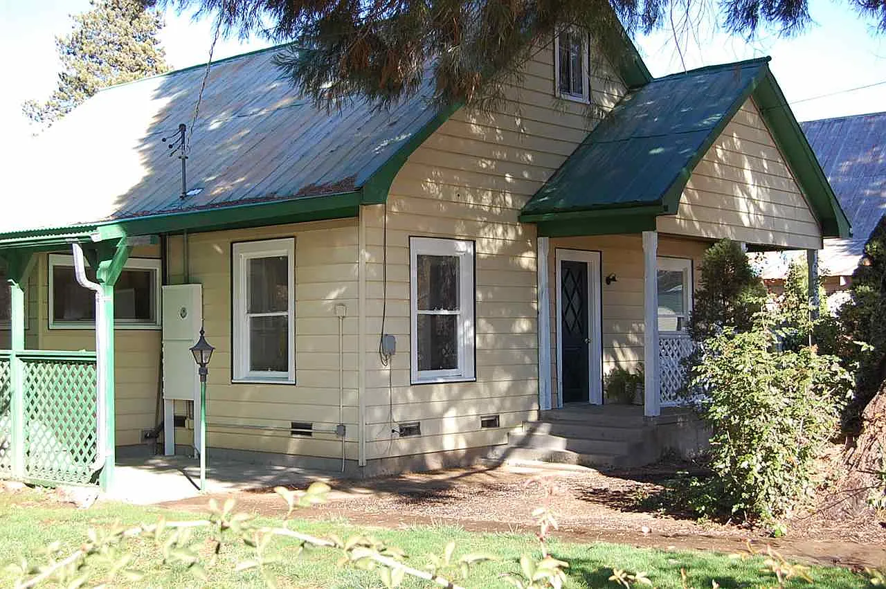 310 Bush St photo 1