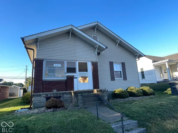 607 E 4th St, Seymour, IN 47274