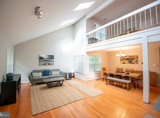 7910 Mulberry Bottom Ct, Springfield, VA 22153