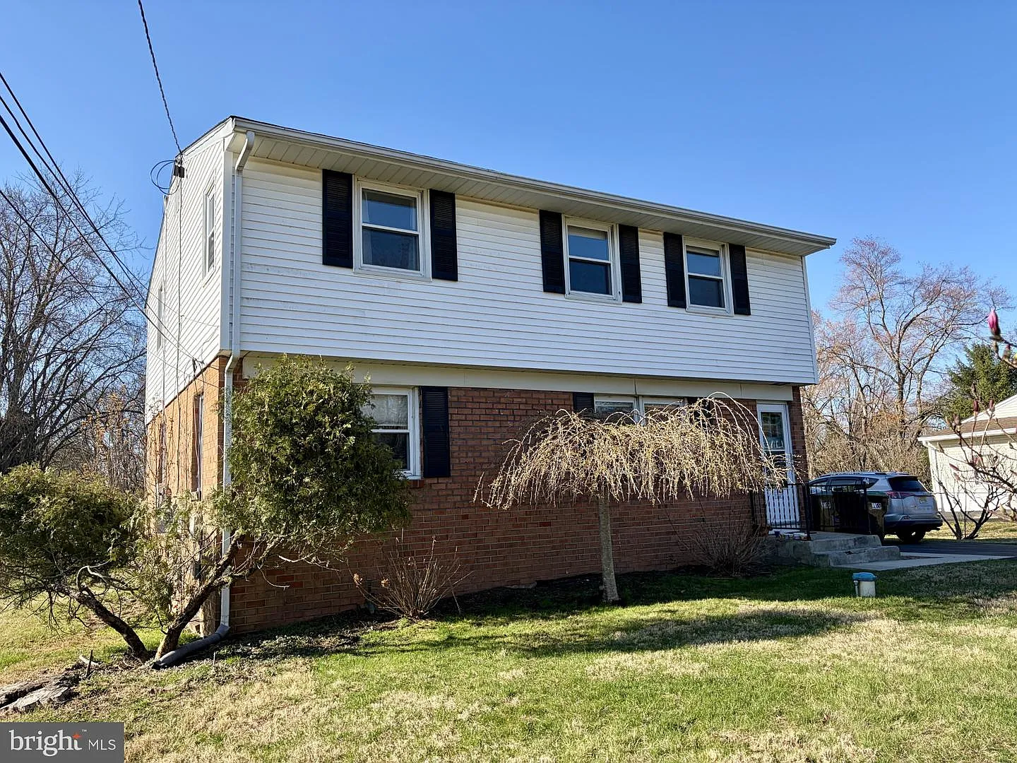 18 Crest Ave photo 1