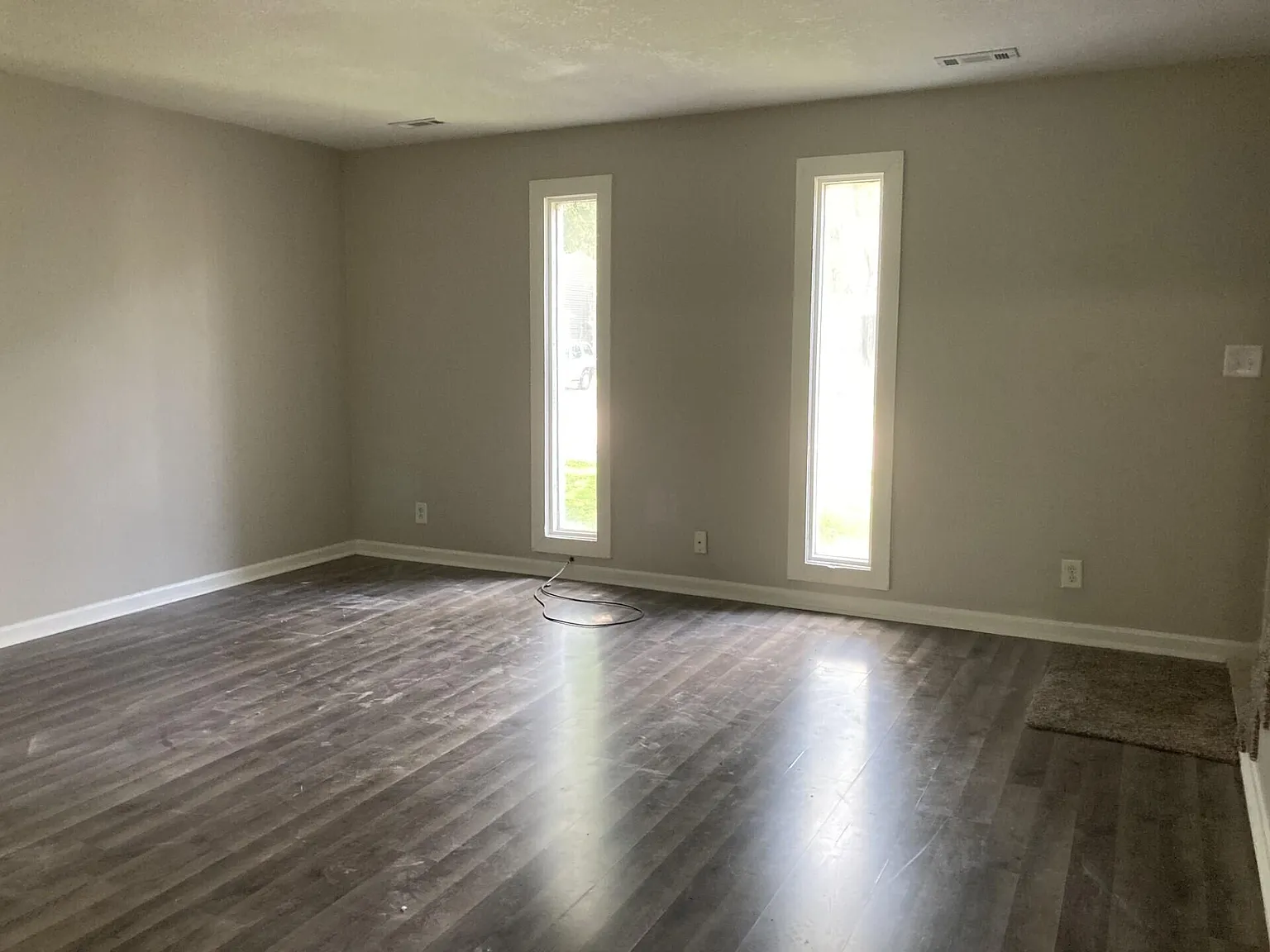 3 bed, 3.0 bath, 1500 sqft, $1,175 — Photo 2