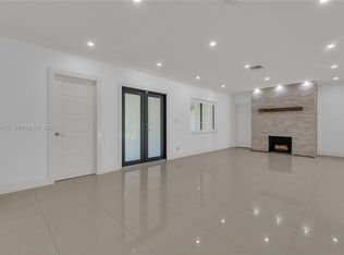 549 NE 12th Ave, Fort Lauderdale, FL 33301