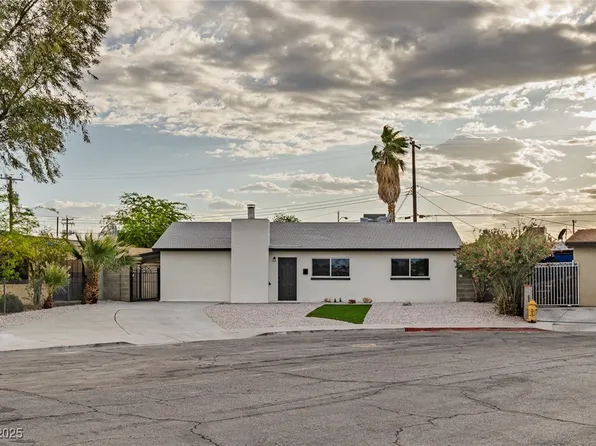 2905 Dogwood Ct, North Las Vegas, NV 89030