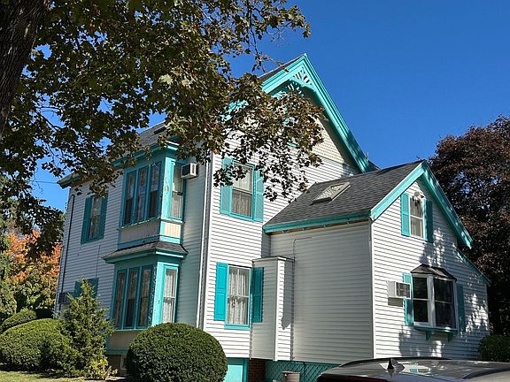 5th image of 71 Highland St