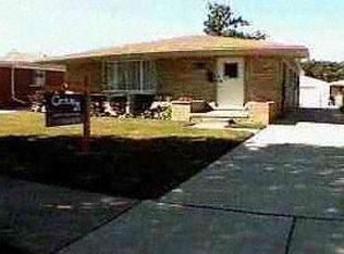 20541 N Huntington Rd, Detroit, MI 48219