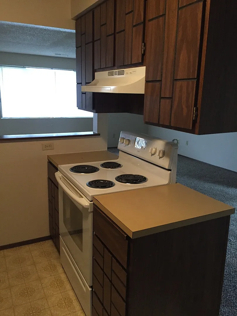 1205 Ivy Ave — Photo 3