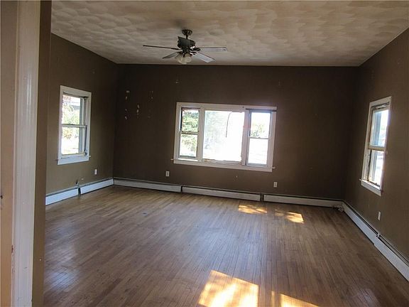 2nd image of 10 Summit St #12
