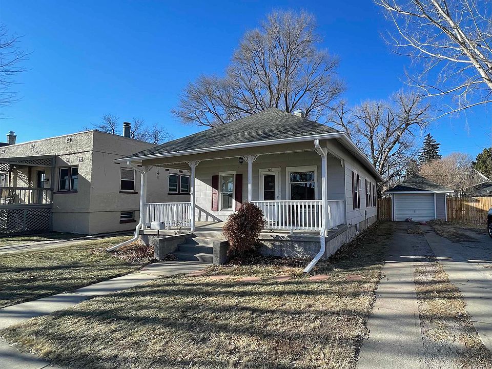 1st image of 406 S Willow St