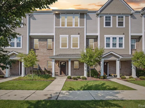 3189 Chambers W, Wixom, MI 48393