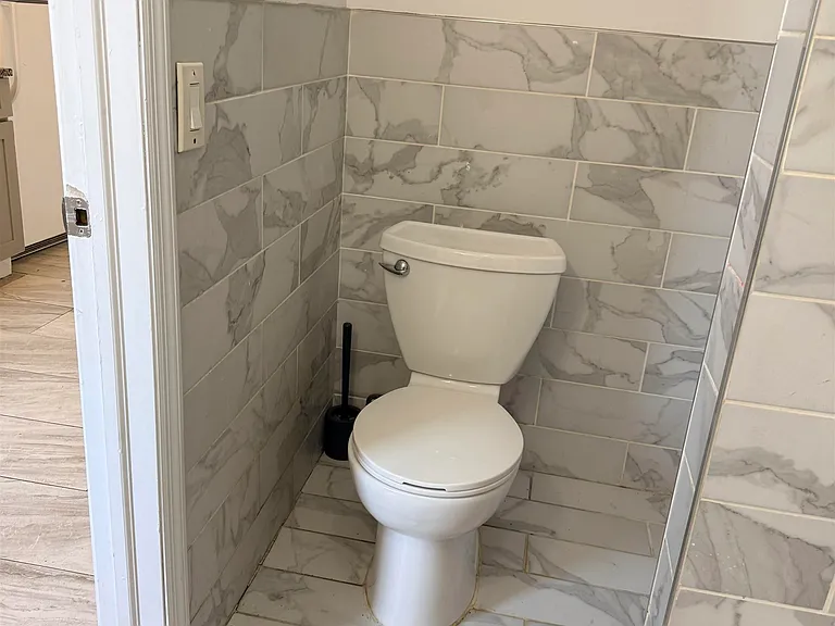 289 Bergen Ave #2 — Photo 8