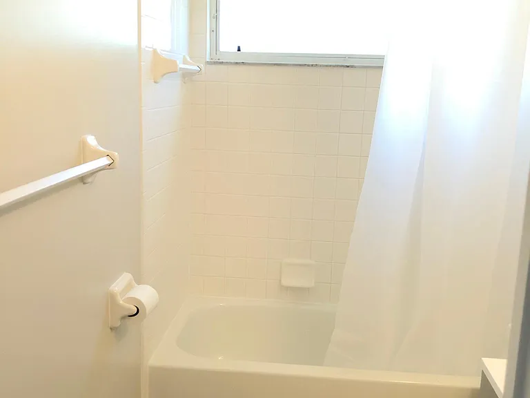 8223 Breton Cir — Photo 11