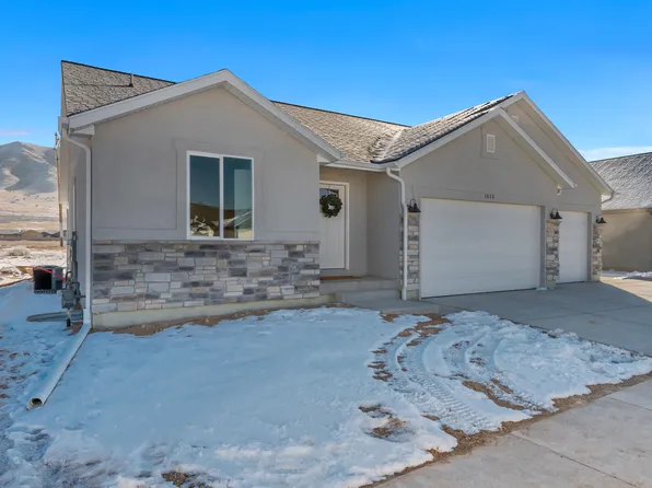 3714 N Daffodil Dr #420, Eagle Mountain, UT 84005