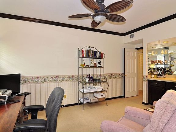 5th image of 4140 Bayhead Dr APT 206
