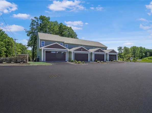 4 Trinity Way, Johnston, RI 02919