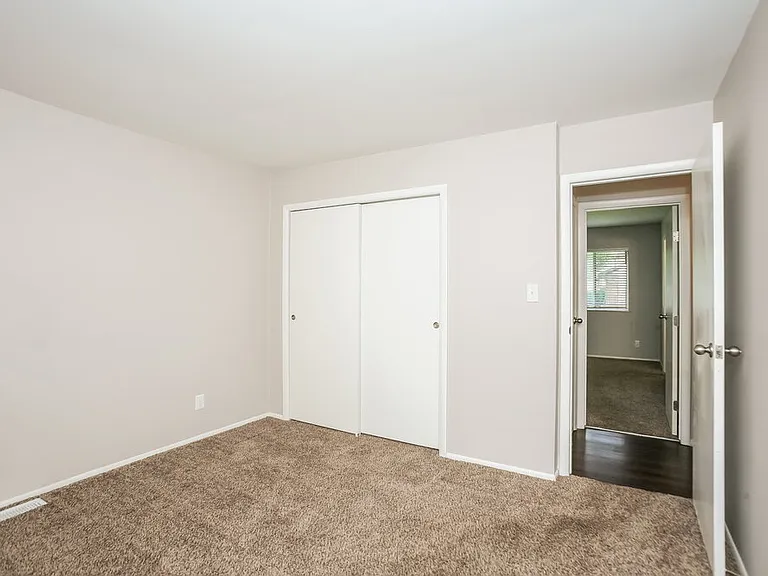 5910 Rahke Rd — Photo 13
