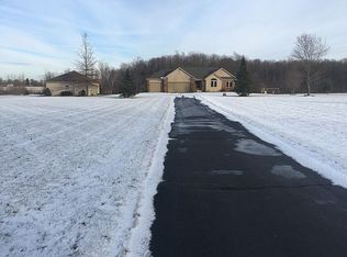 10733 N 100 E, Roanoke, IN 46783