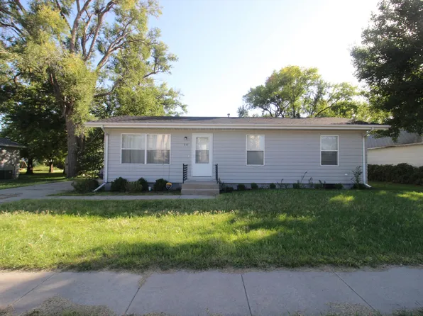211 6TH ST, Gothenburg, NE 69138