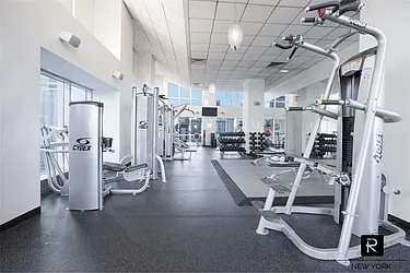 Rented by R New York