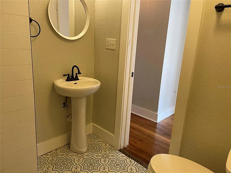 1517 E Ellicott St — Photo 15