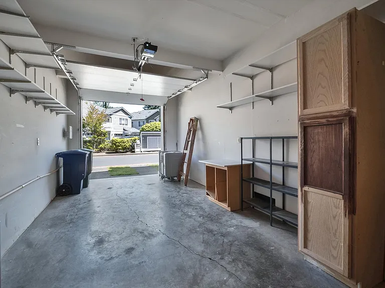 4319 NE 5th Ct — Photo 18