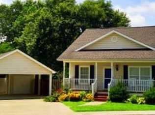 239 Main Street Village Dr, Jonesborough, TN 37659