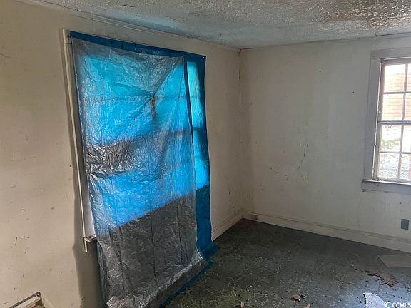 2nd image of 119 Coker Ln.
