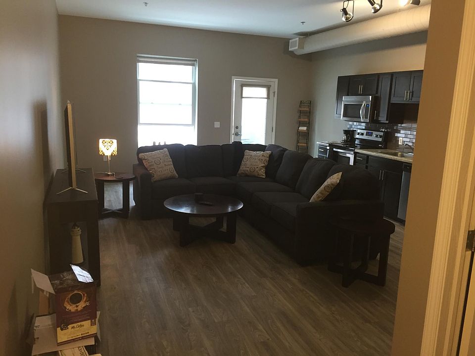 1st image of 1520 Harney St APT 304