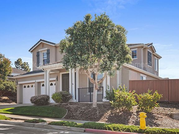 2nd image of 4725 Sea Ridge Ct