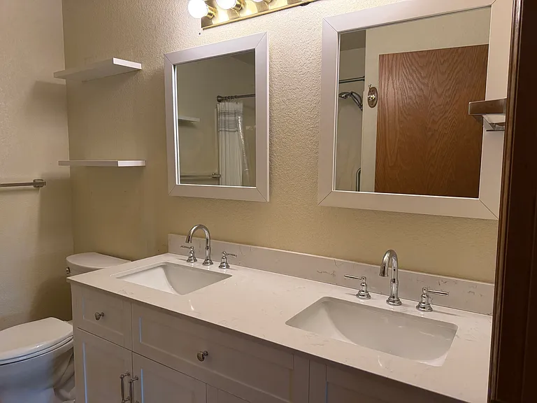 520 Pine St #204 — Photo 13