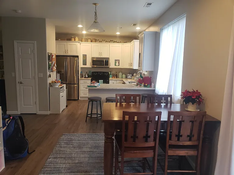 3328 NW Hunsaker Ct — Photo 3