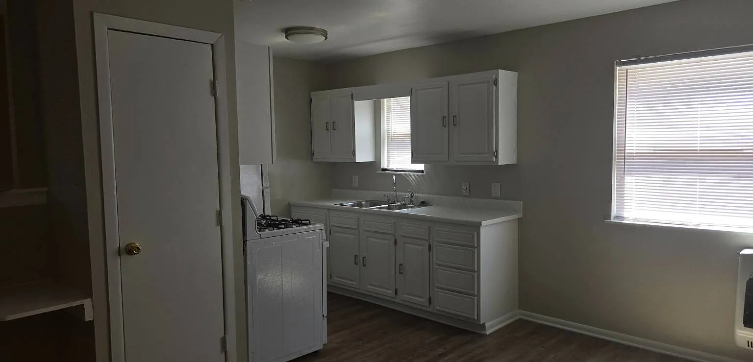 1 bed, 1.0 bath, 650 sqft, $775 — Photo 2