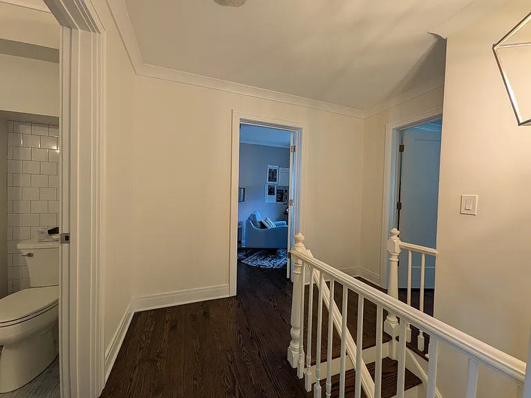 2741 Lincolnwood Dr — Photo 20