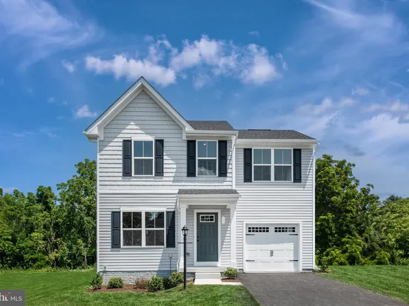 114 Distant View Dr, Hedgesville, WV 25427