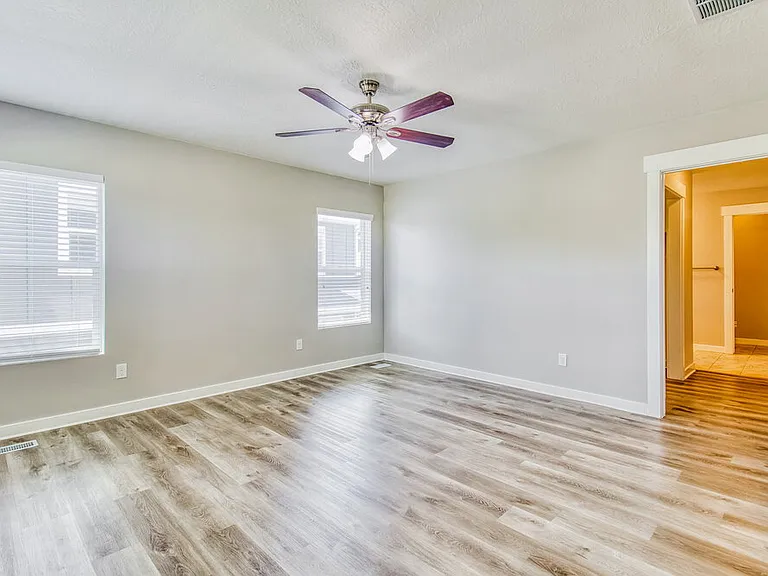 13368 S Moorfield Dr — Photo 8